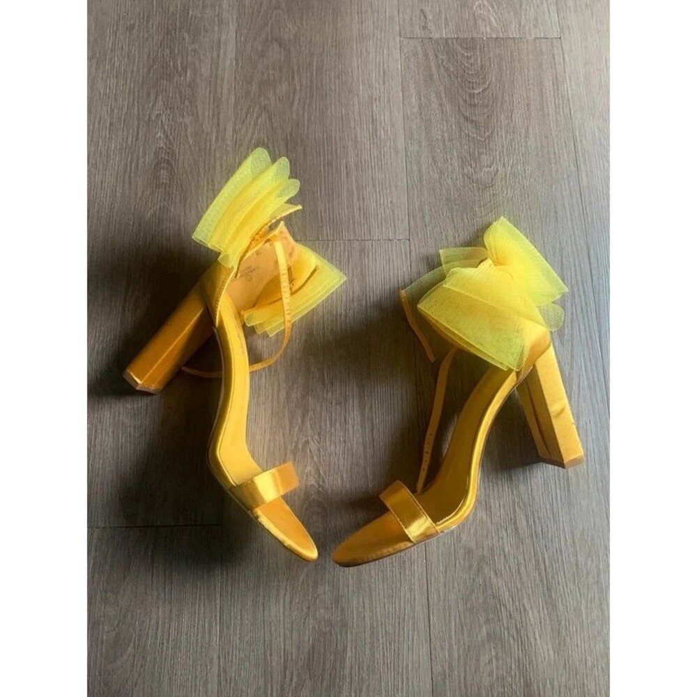 💛 Sunshine Yellow Satin Oversized Tulle Bow Block Heel Sandals (Size 11)